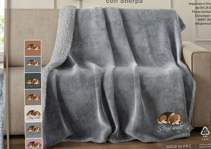 Plaid con soffice sherpa in una chic borsa in panno.