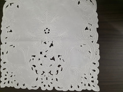 Runner intagliato 40x135 cm.         art 7752
