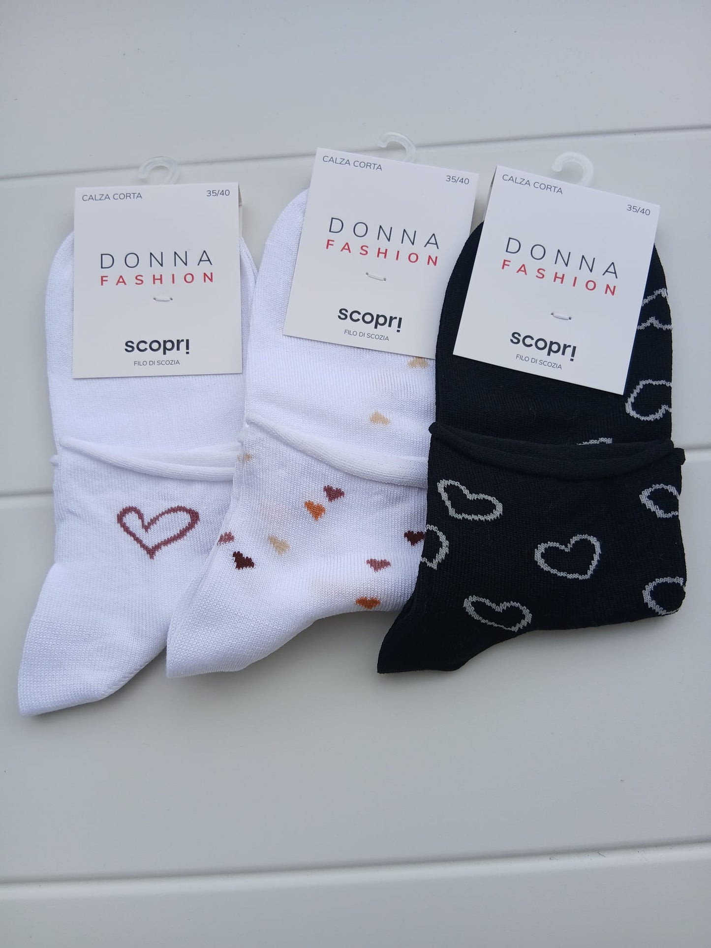 Scopri COCONUT set 3 paia di calzini donna