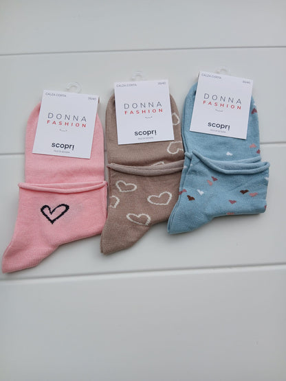 Scopri COCONUT set 3 paia di calzini donna