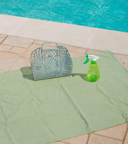 Borsa con telo mare e spruzzino